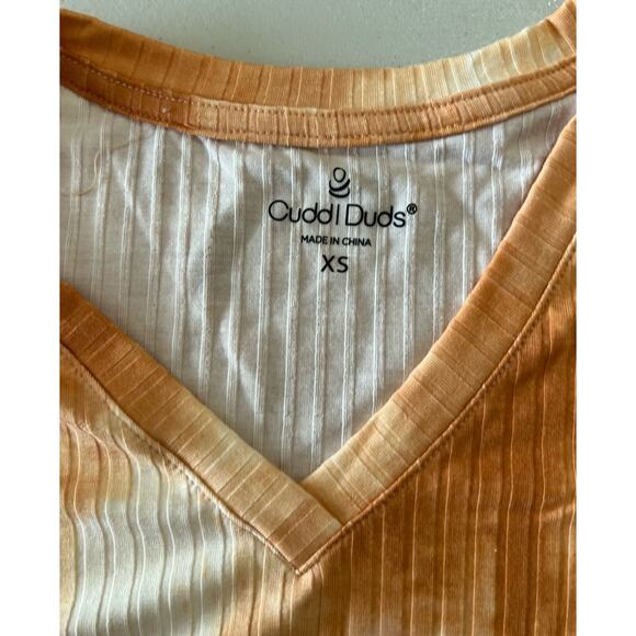 Cuddl Duds Women's Wide Rib V-Neck Tee w/ Side Slits Ochre Tie Dye NWOT SIZE XS - Picture 4 of 7